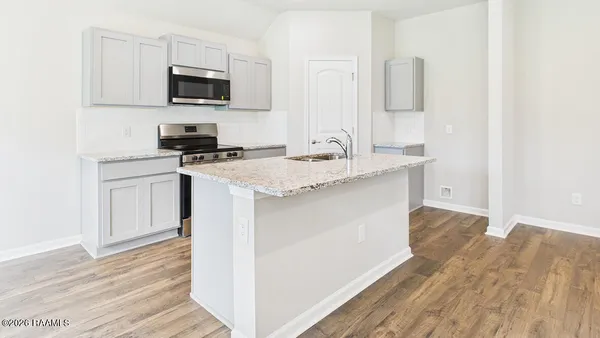 $207,000 | 156 Cottage Cove, Maurice, LA 70555