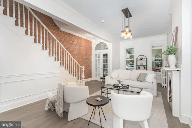 $484,900 | 510 West Chestnut Street, Lancaster, PA 17603