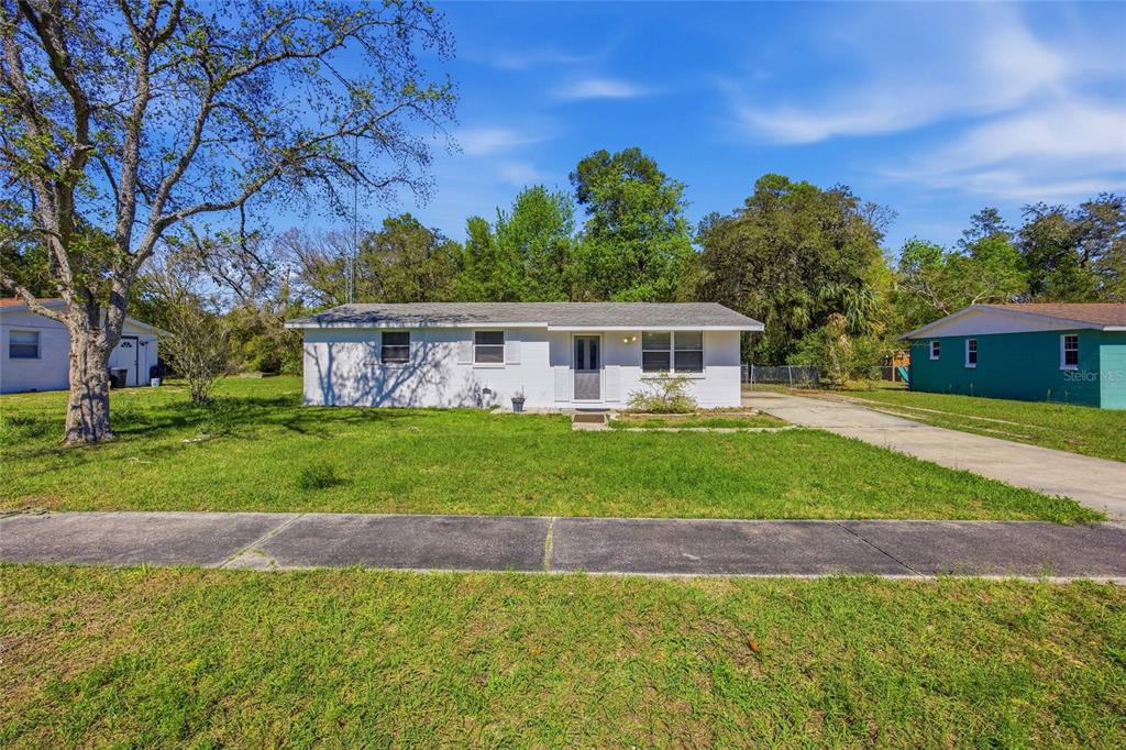 14425 Southwest 38th Terrace Road Ocala, FL 34473 - Photo 2 of 31