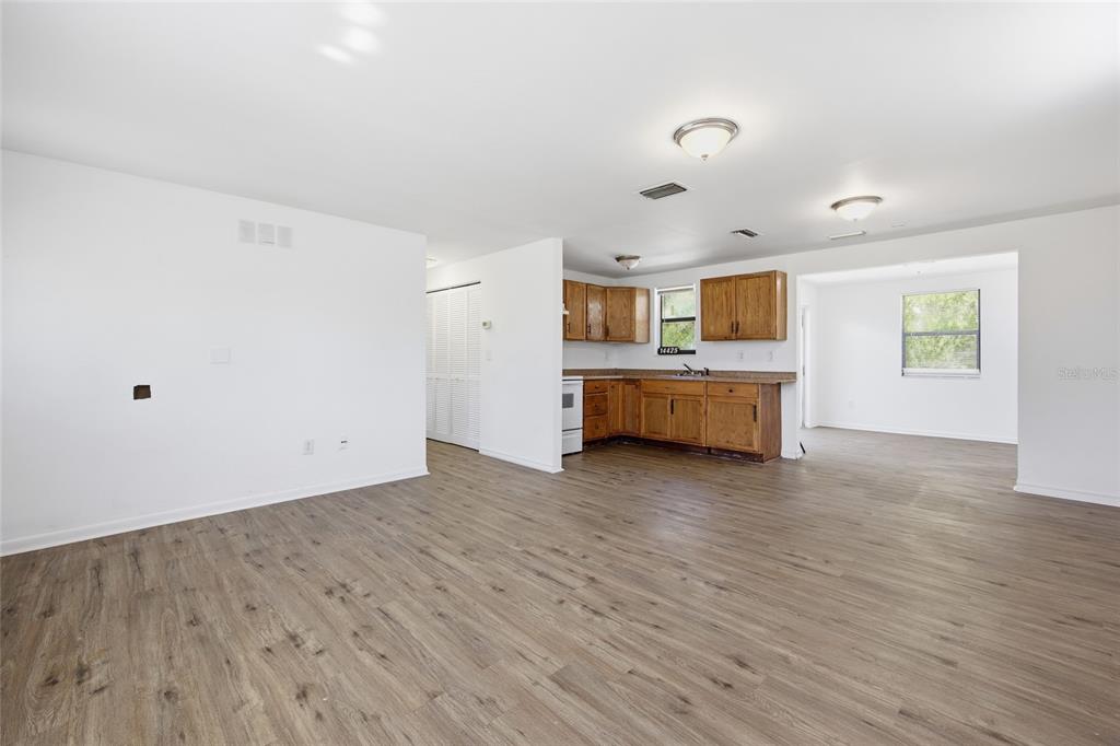 14425 Southwest 38th Terrace Road Ocala, FL 34473 - Photo 5 of 31