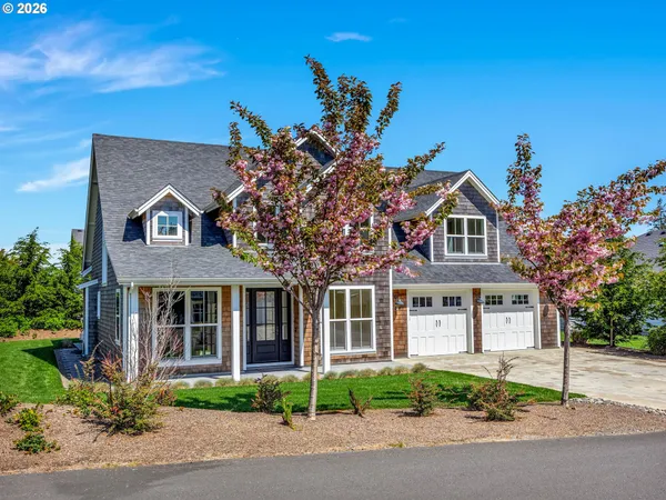 $1,269,000 | 664 10th Street, Gearhart, OR 97138