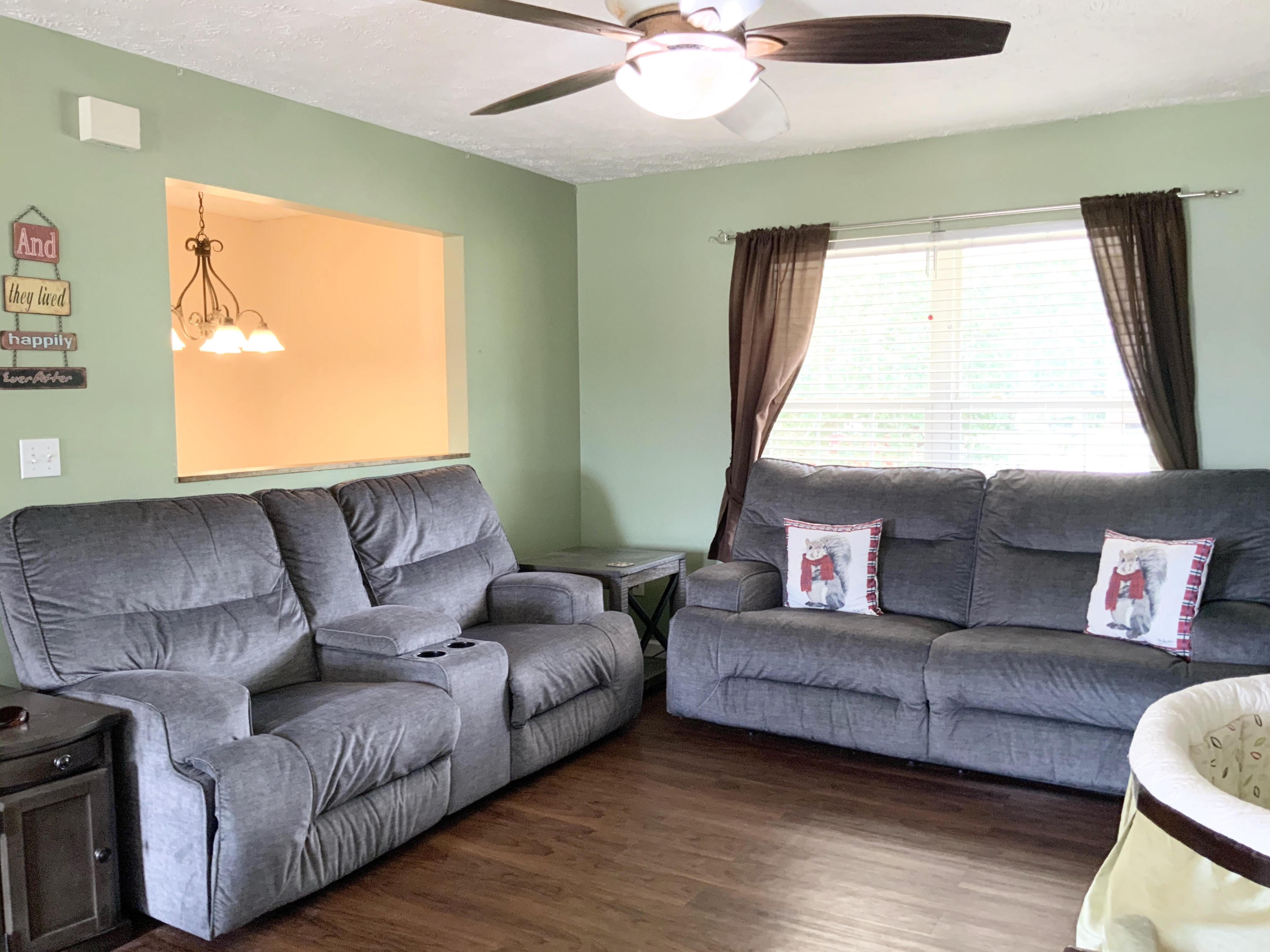419 North Cunningham Road Seymour, TN 37865 - Photo 3 of 15 Living Room angle