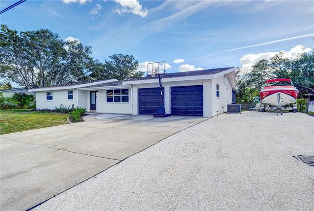 $3,750 | 3024 Rose Street, Sarasota, FL 34239