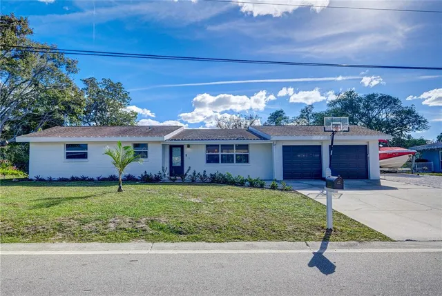 $3,750 | 3024 Rose Street, Sarasota, FL 34239
