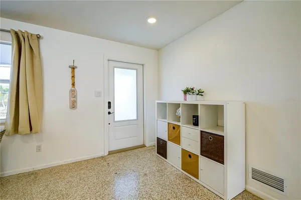 $3,200 | 3024 Rose Street, Sarasota, FL 34239