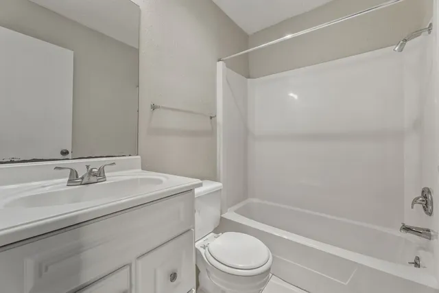 $1,595 | 8904 Pineridge Drive, Unit B, Austin, TX 78729