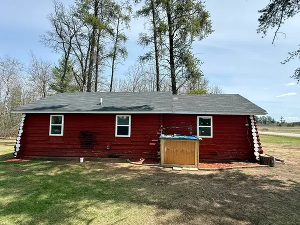 $84,900 | W7756 County Road Z, Pembine, WI 54156