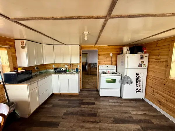 $84,900 | W7756 County Road Z, Pembine, WI 54156
