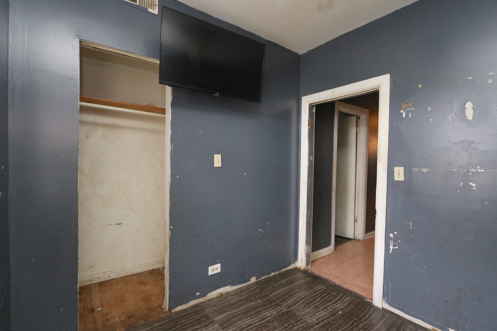 727 North Springfield Avenue Chicago, IL 60624 - Photo 14 of 22 a view of an empty room