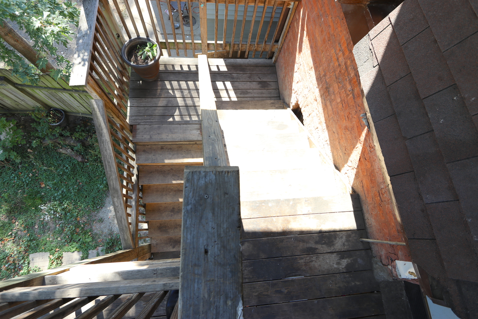 727 North Springfield Avenue Chicago, IL 60624 - Photo 18 of 22 a view of balcony