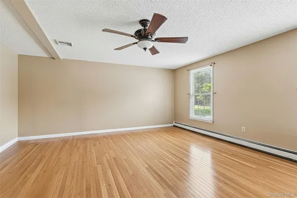 $5,500 | 21 Foreston Circle, Manorville, NY 11949