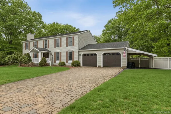 $5,500 | 21 Foreston Circle, Manorville, NY 11949