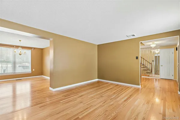 $5,500 | 21 Foreston Circle, Manorville, NY 11949