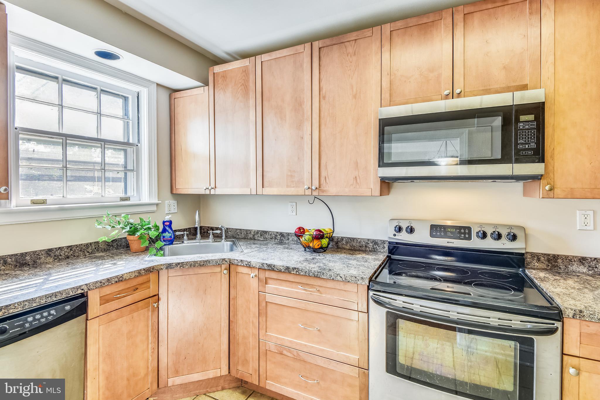 3721 Kimble Road Baltimore, MD 21218 - Photo 11 of 30