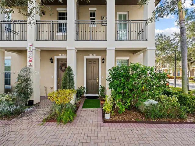 $3,300 | 14762 Southwest 12th Street, Pembroke Pines, FL 33027