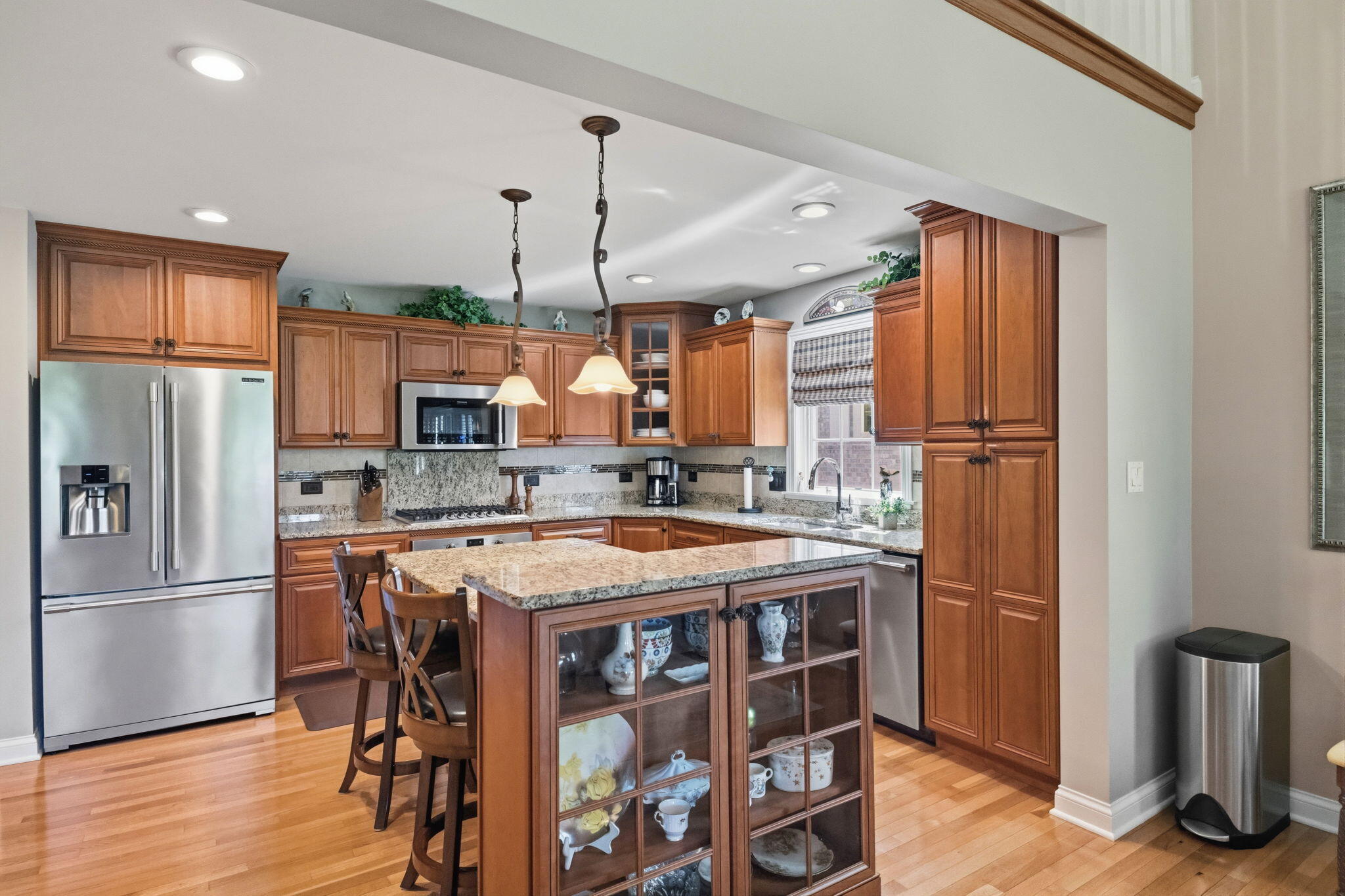 1018 Sterling Court Crown Point, IN 46307 - Photo 9 of 44 2048x1365