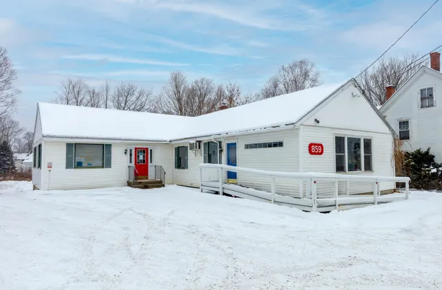 $499,000 | 861 West Main Street, Dover-Foxcroft, ME 04426