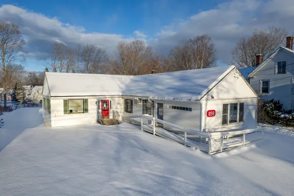 $425,000 | 861 West Main Street, Dover-Foxcroft, ME 04426