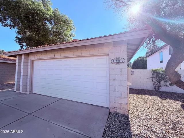 $1,950 | 2705 West Estrella Drive, Chandler, AZ 85224
