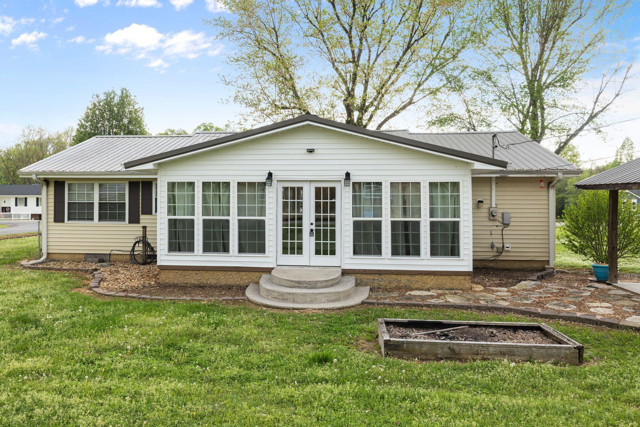 1033 Nickajack Circle Jasper, TN 37347 - Photo 30 of 33 mw2504101-1030