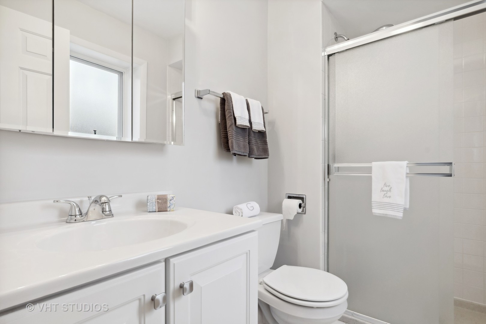 435 Ridge Road, Unit 206 Wilmette, IL 60091 - Photo 12 of 15 Gallery Image 12