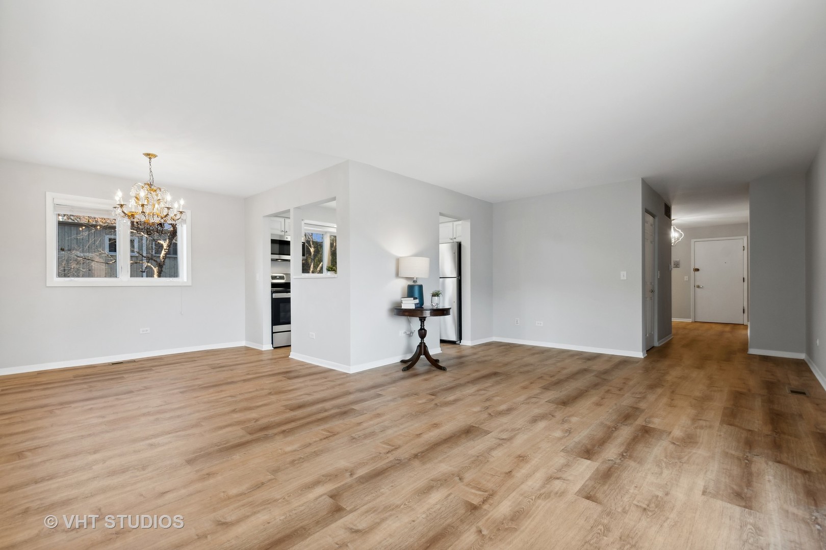 435 Ridge Road, Unit 206 Wilmette, IL 60091 - Photo 5 of 15 Gallery Image 5