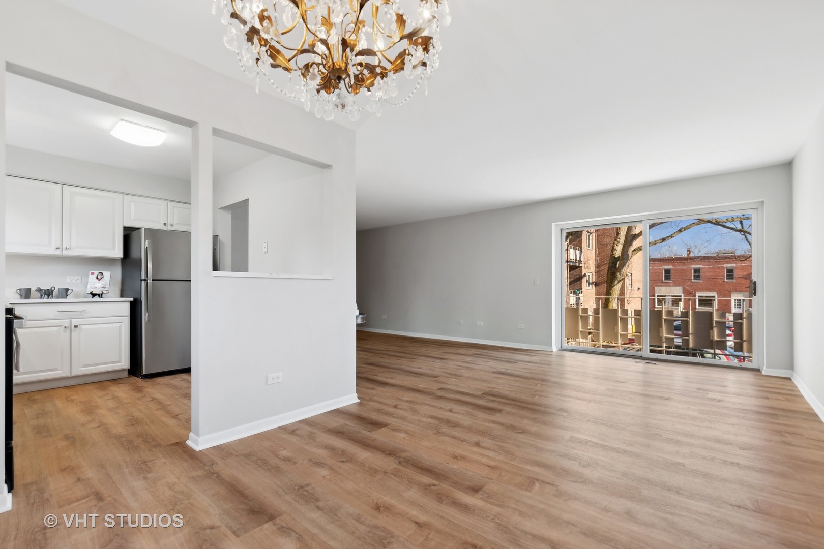 435 Ridge Road, Unit 206 Wilmette, IL 60091 - Photo 6 of 15 Gallery Image 6