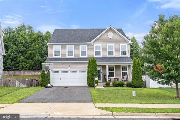 $4,450 | 12460 Southington Drive, Woodbridge, VA 22192