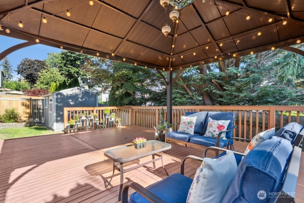 4915 Northeast 5th Street Renton, WA 98059 - Photo 34 of 36 Gallery Image 34