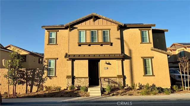 $3,500 | 16082 Esparza Lane, Fontana, CA 92336