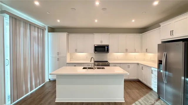 $3,500 | 16082 Esparza Lane, Fontana, CA 92336