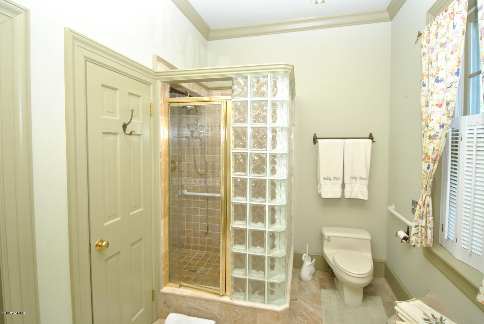 55 Maple Hill Road West Stockbridge, MA 01266 - Photo 43 of 63 a bathroom with a shower and a toilet
