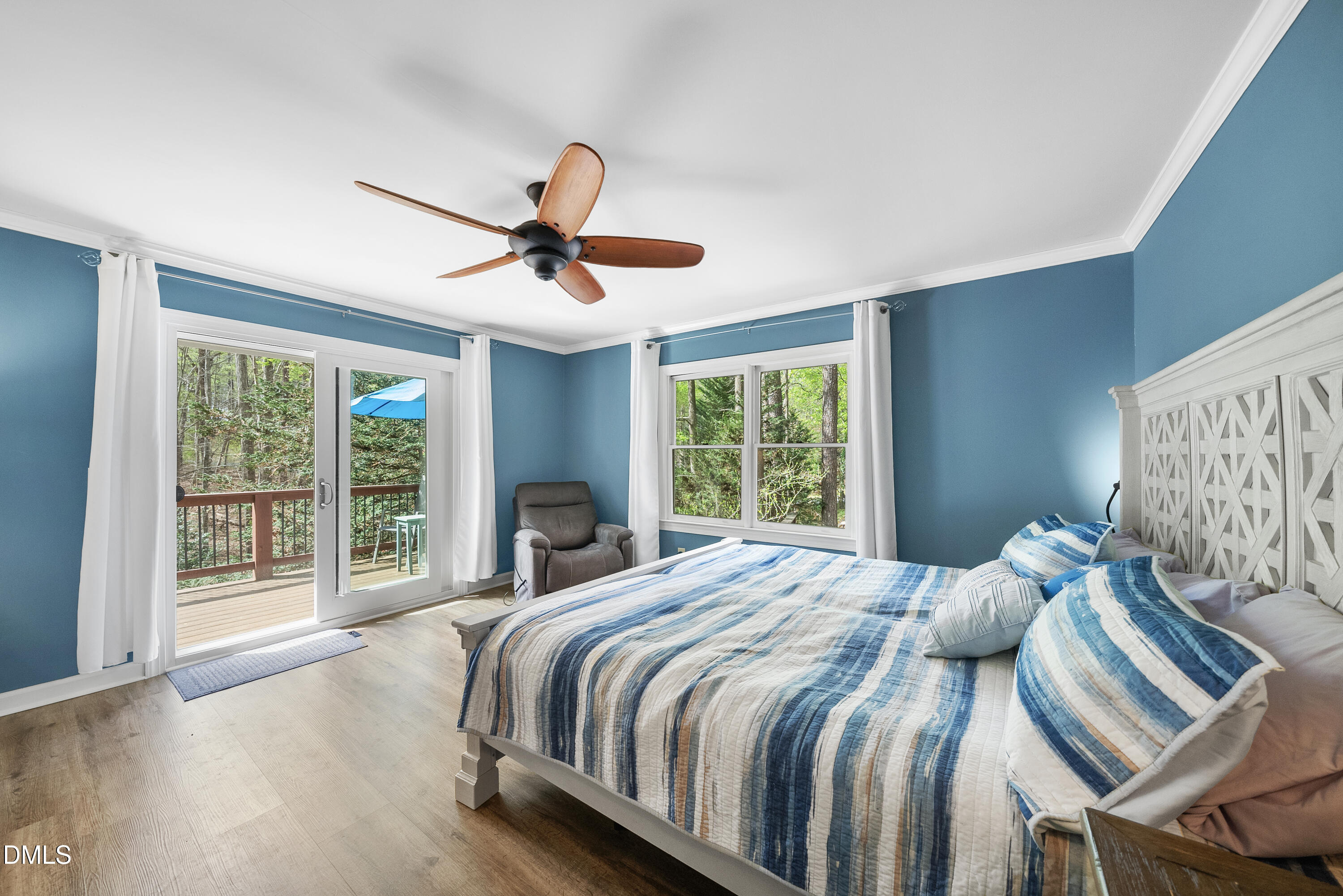 6200 Splitrock Trail Apex, NC 27539 - Photo 21 of 64 a bedroom with a bed and a large window