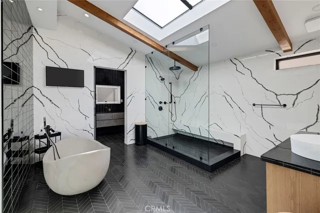 $3,350,000 | 28056 Palos Verdes Drive East, Rancho Palos Verdes, CA 90275