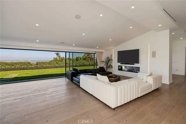 $3,350,000 | 28056 Palos Verdes Drive East, Rancho Palos Verdes, CA 90275