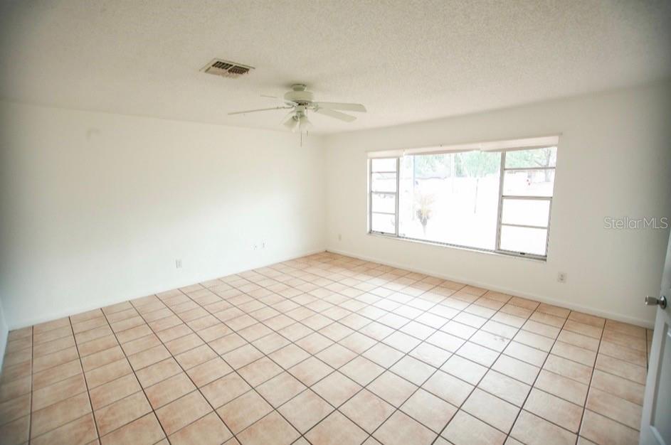 606 Water Road Ocala, FL 34472 - Photo 33 of 34 a view of an empty room and window