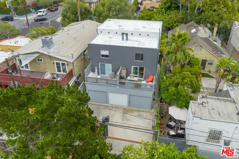 $2,100,000 | 563 Westminster Avenue, Venice, CA 90291
