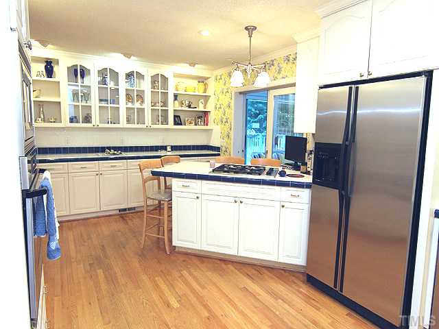 1608 Stonehurst Road Raleigh, NC 27607 - Photo 2 of 23 Large eat in kitchen with plenty of storage.