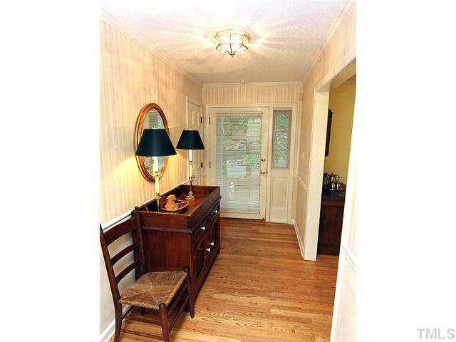 1608 Stonehurst Road Raleigh, NC 27607 - Photo 8 of 23