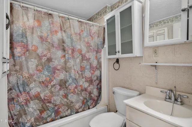 $259,900 | 22120 Big Bass Camp Road, Abingdon, VA 24211