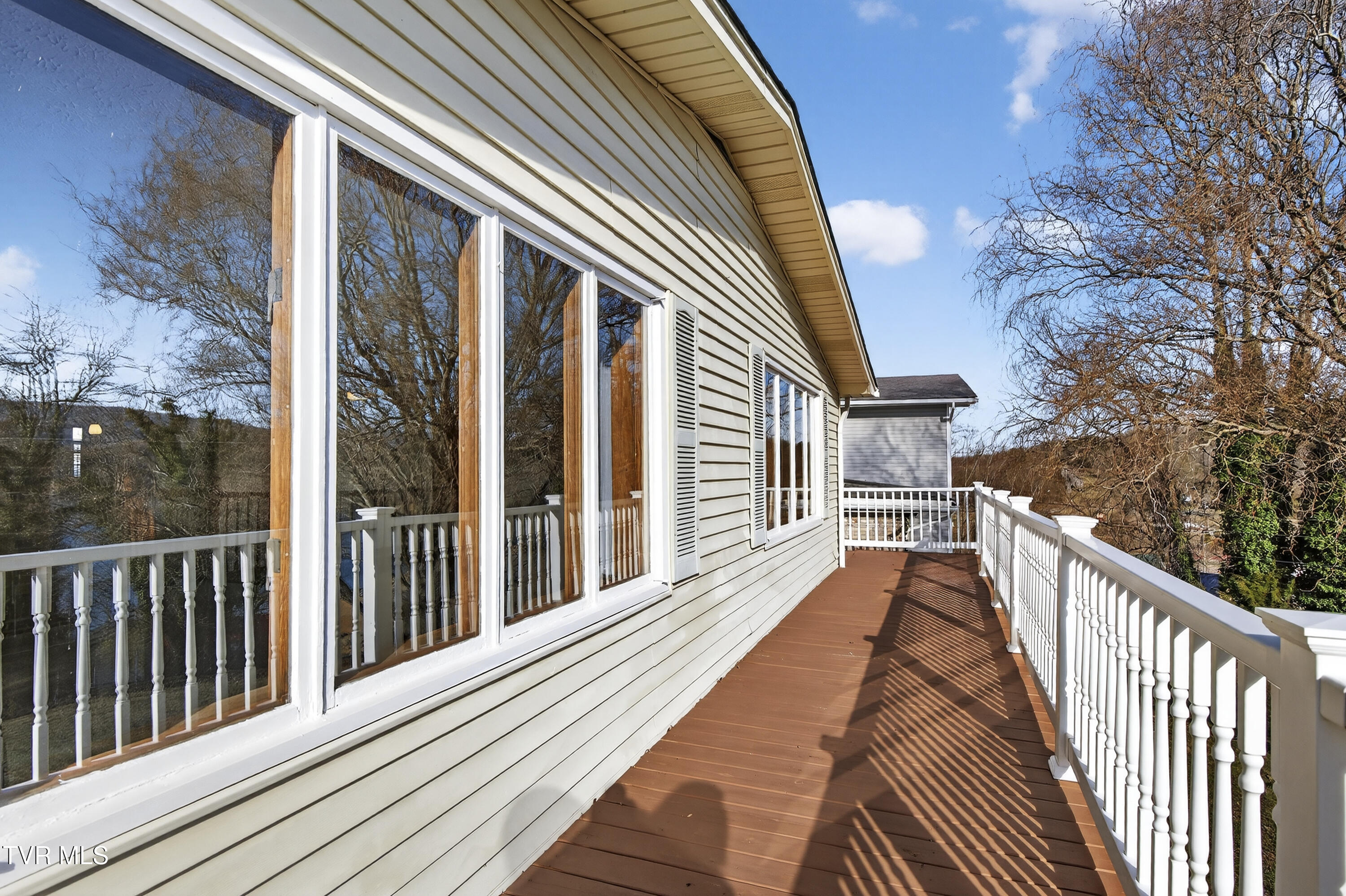 22120 Big Bass Camp Road Abingdon, VA 24211 - Photo 21 of 28 Exterior