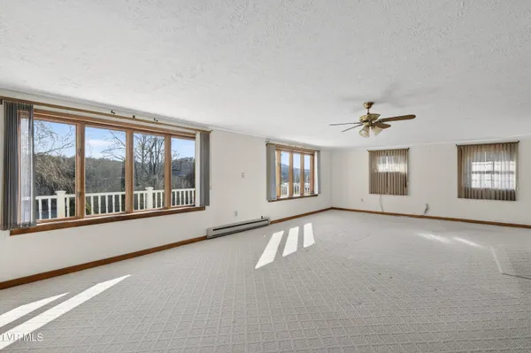 $199,900 | 22120 Big Bass Camp Road, Abingdon, VA 24211