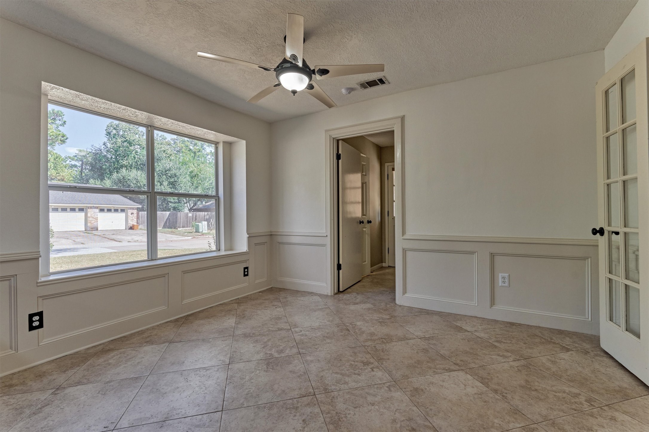 5503 Alamosa Lane Spring, TX 77379 - Photo 15 of 38 a view of an empty room with a window