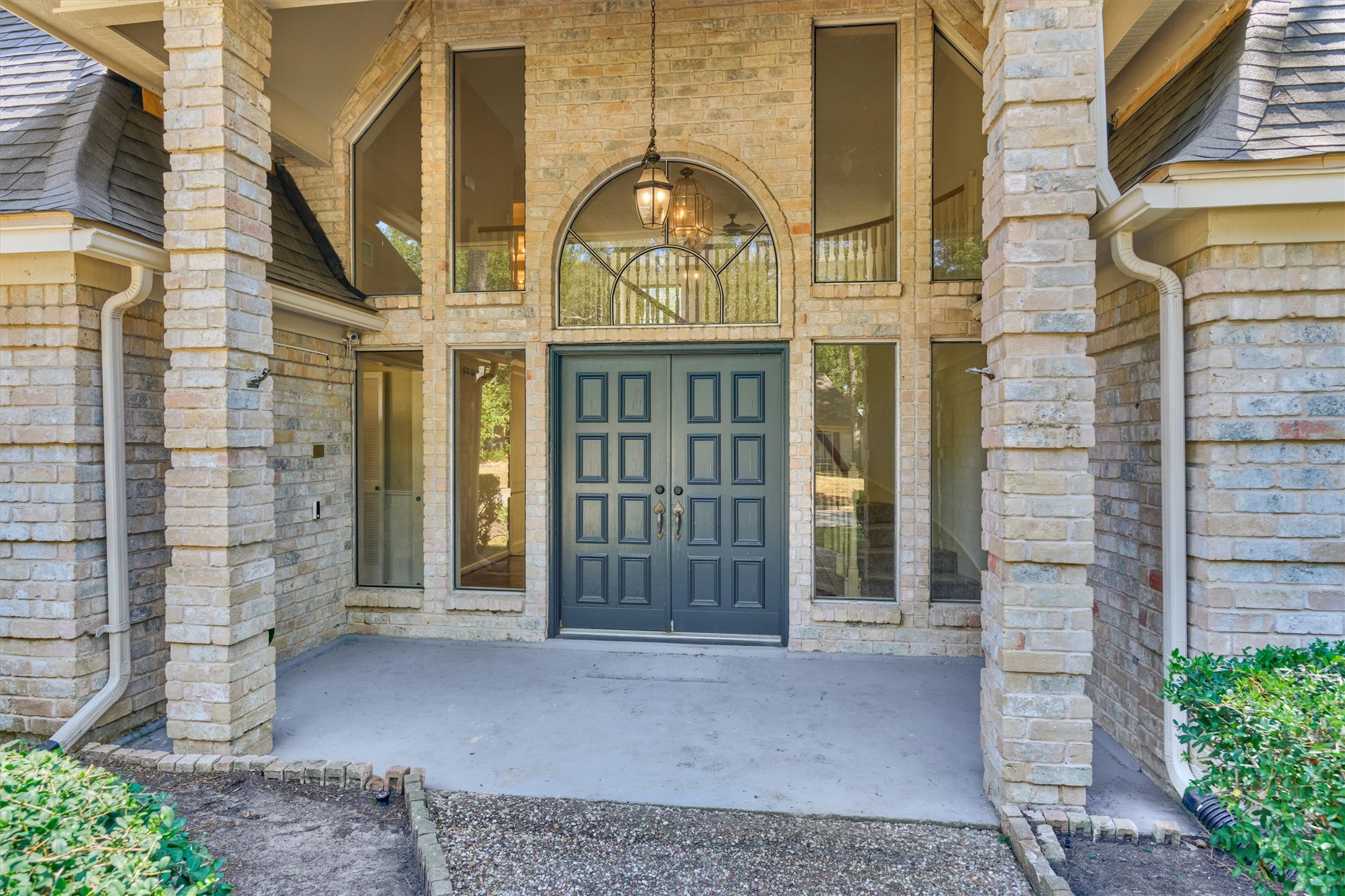 5503 Alamosa Lane Spring, TX 77379 - Photo 7 of 38 a view of a brick building with many windows