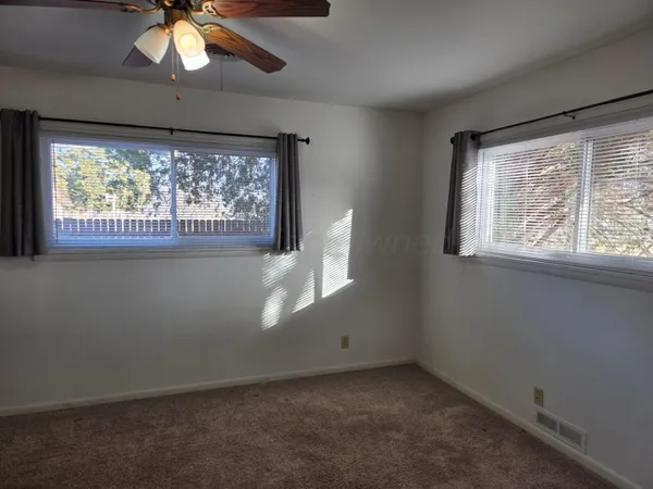 $130,000 | 917 South Harvard Street, Perryton, TX 79070