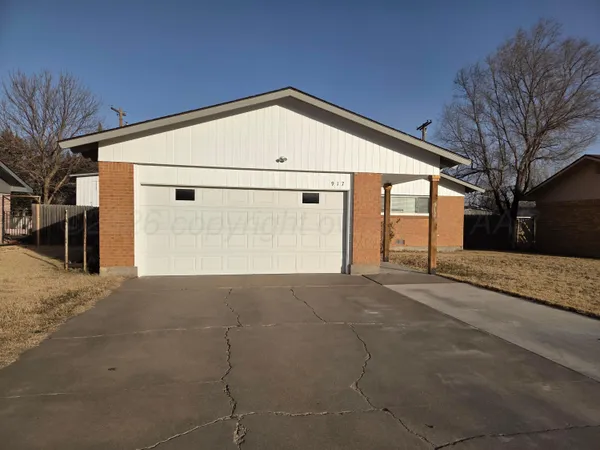 $130,000 | 917 South Harvard Street, Perryton, TX 79070