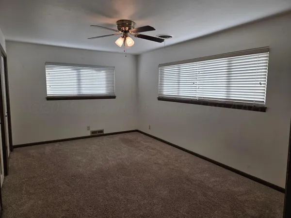 $130,000 | 917 South Harvard Street, Perryton, TX 79070