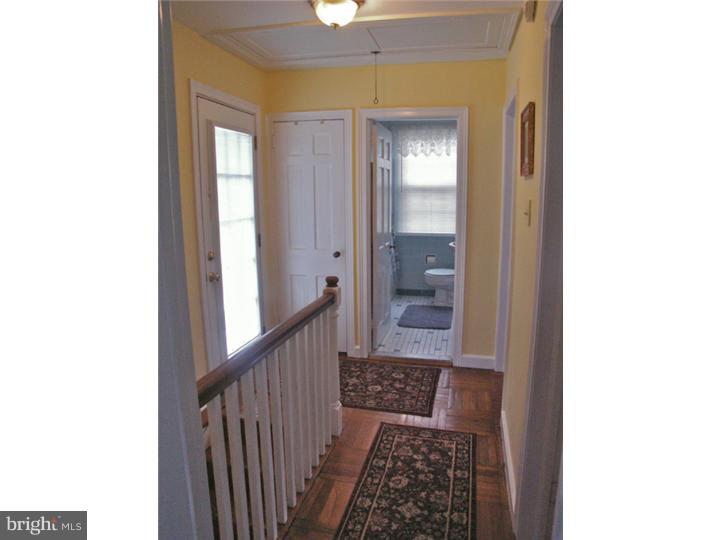 19 Woodbine Road Havertown, PA 19083 - Photo 17 of 25 Hallway