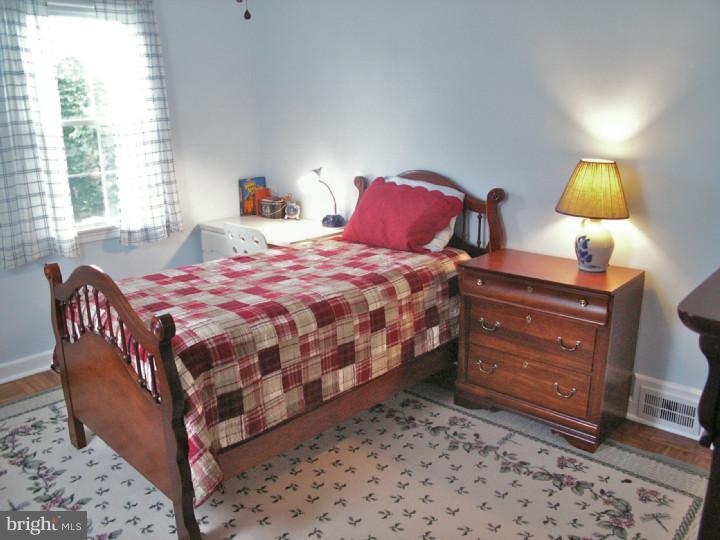 19 Woodbine Road Havertown, PA 19083 - Photo 23 of 25 Bedroom 3