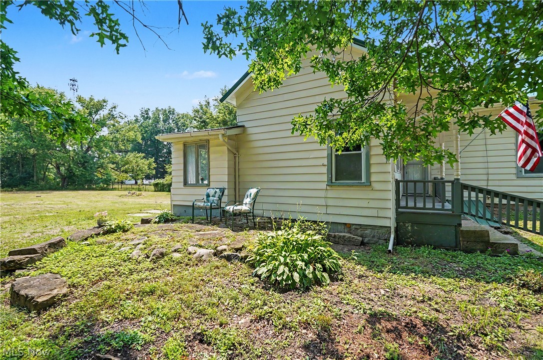 9470 Tallmadge Road Diamond, OH 44412 - Photo 4 of 37